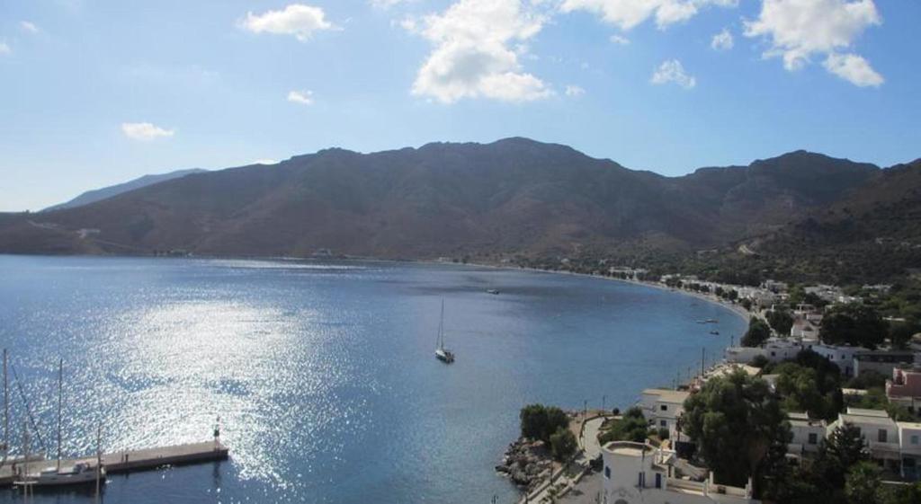 Marinas Studios Livadia  Esterno foto